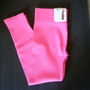 No Boundaries high rise ankle seemless legging